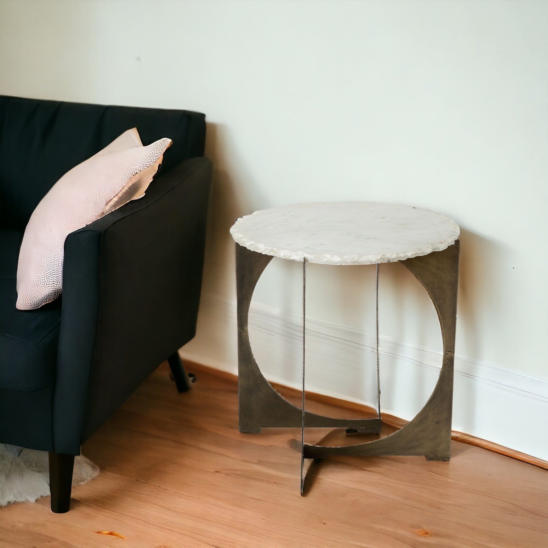 21" Brown And White Marble Round End Table - Homeroots - Flyclothing LLC
