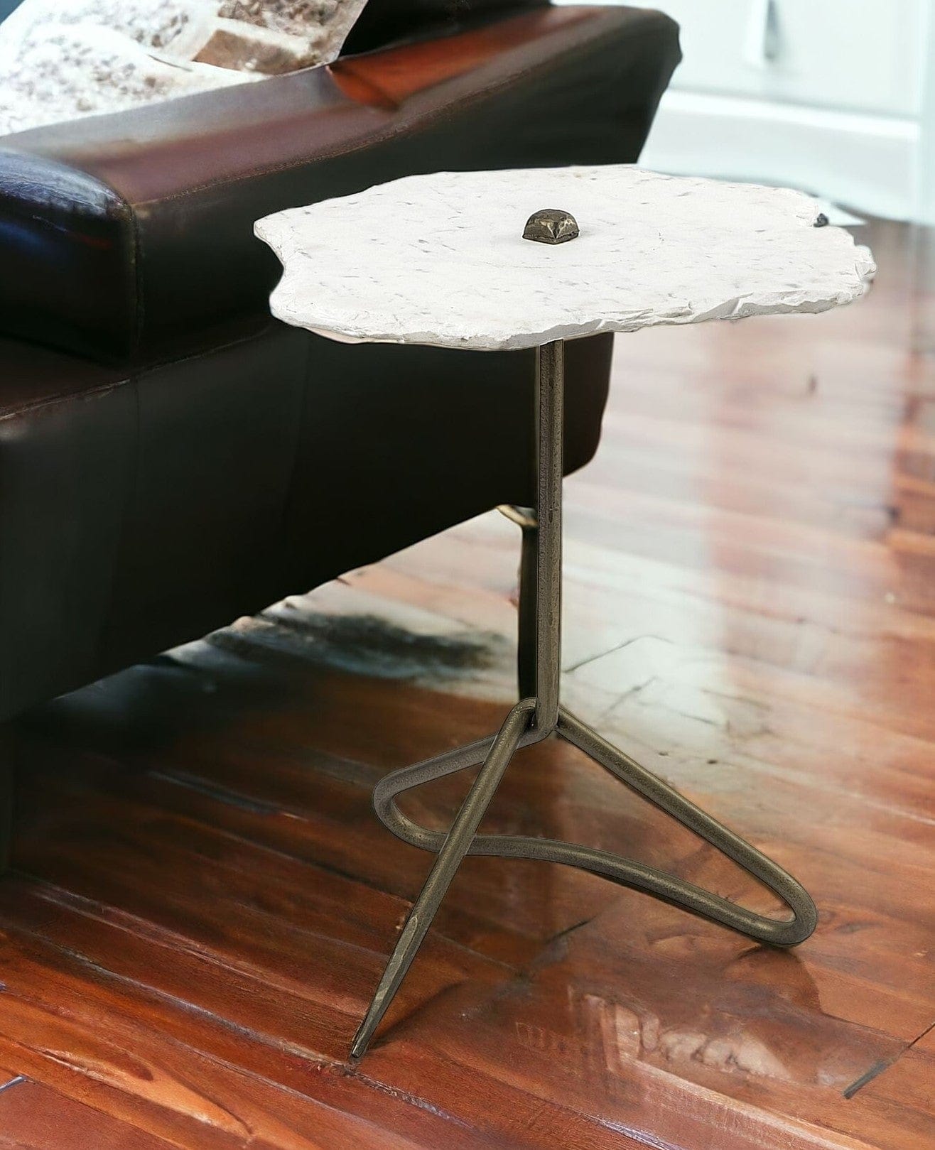 23" Gold And White Marble End Table - Homeroots - Flyclothing LLC