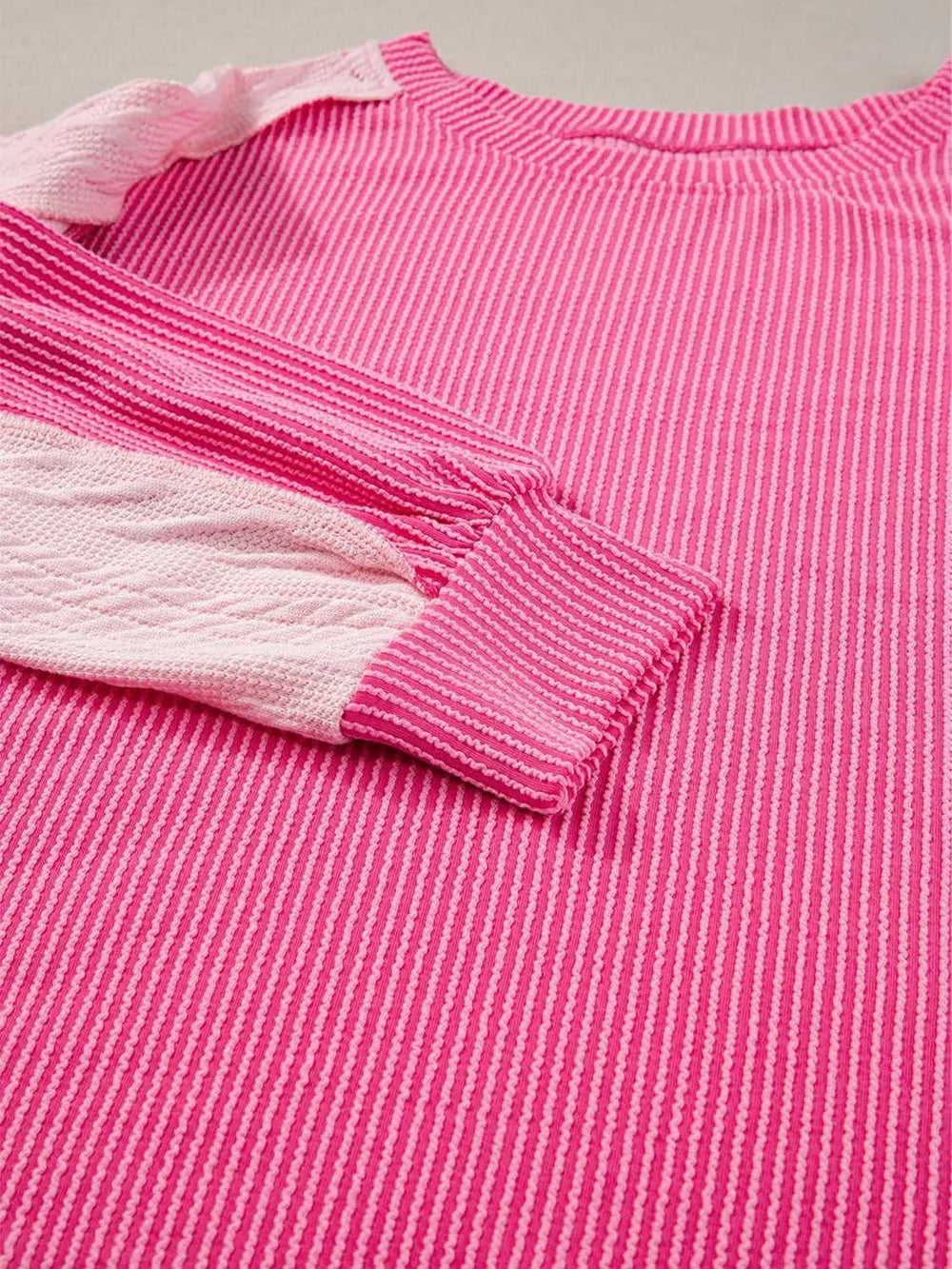 Exposed Seam Contrast Round Neck Sweatshirt - Trendsi - Flyclothing LLC