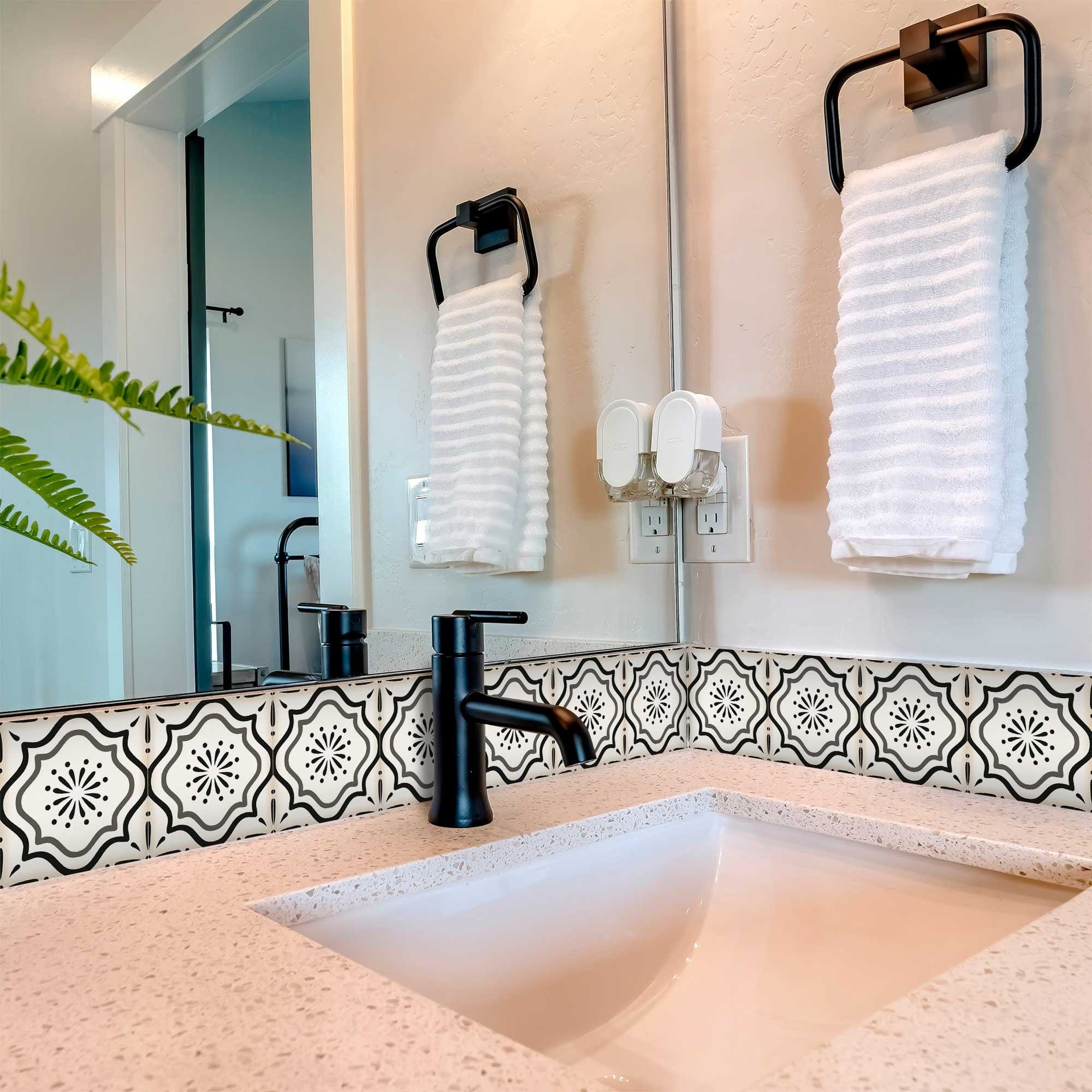 7" X 7" Black And White Mosaic Peel And Stick Removable Tiles - Homeroots - Flyclothing LLC