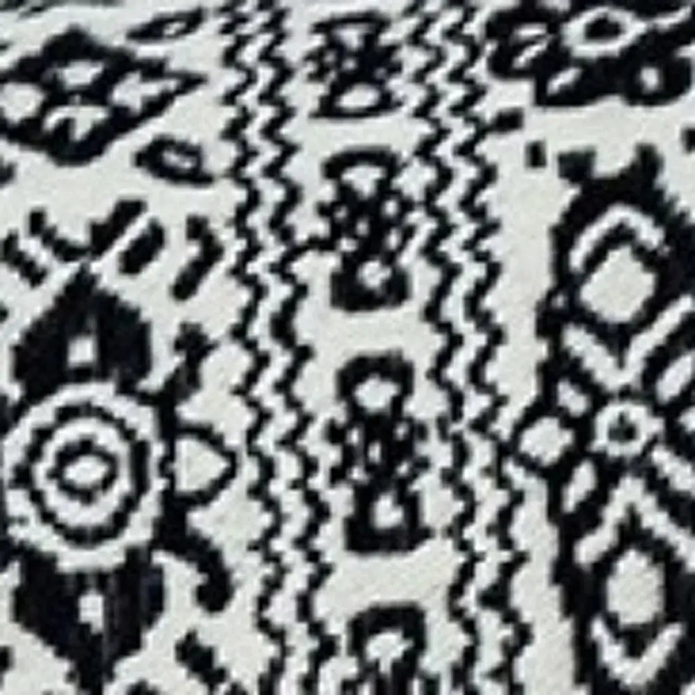 Black And White Vintage Design Throw Pillow - Homeroots - Flyclothing LLC