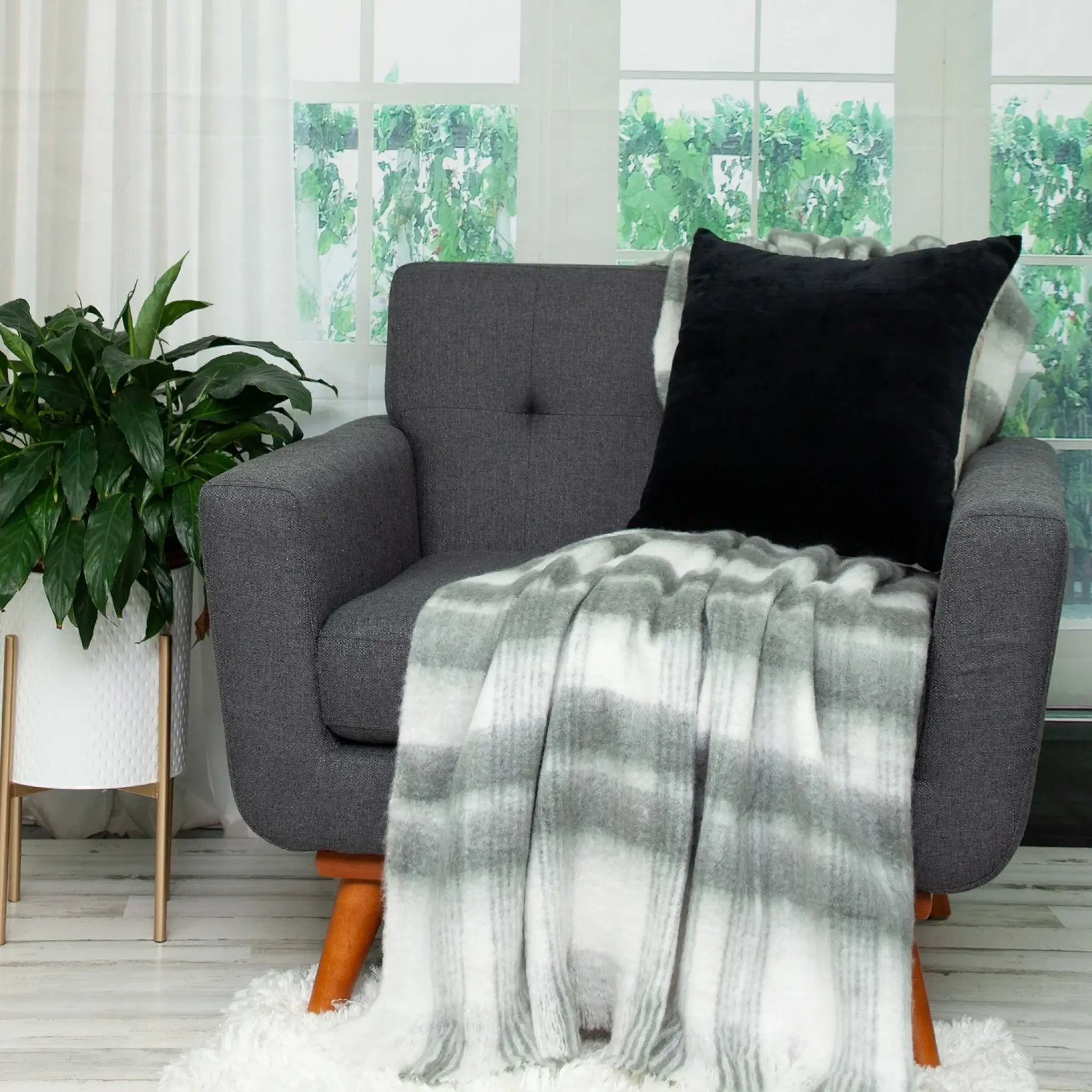 Black Velvet Two Tone Throw Pillow - Homeroots - Flyclothing LLC