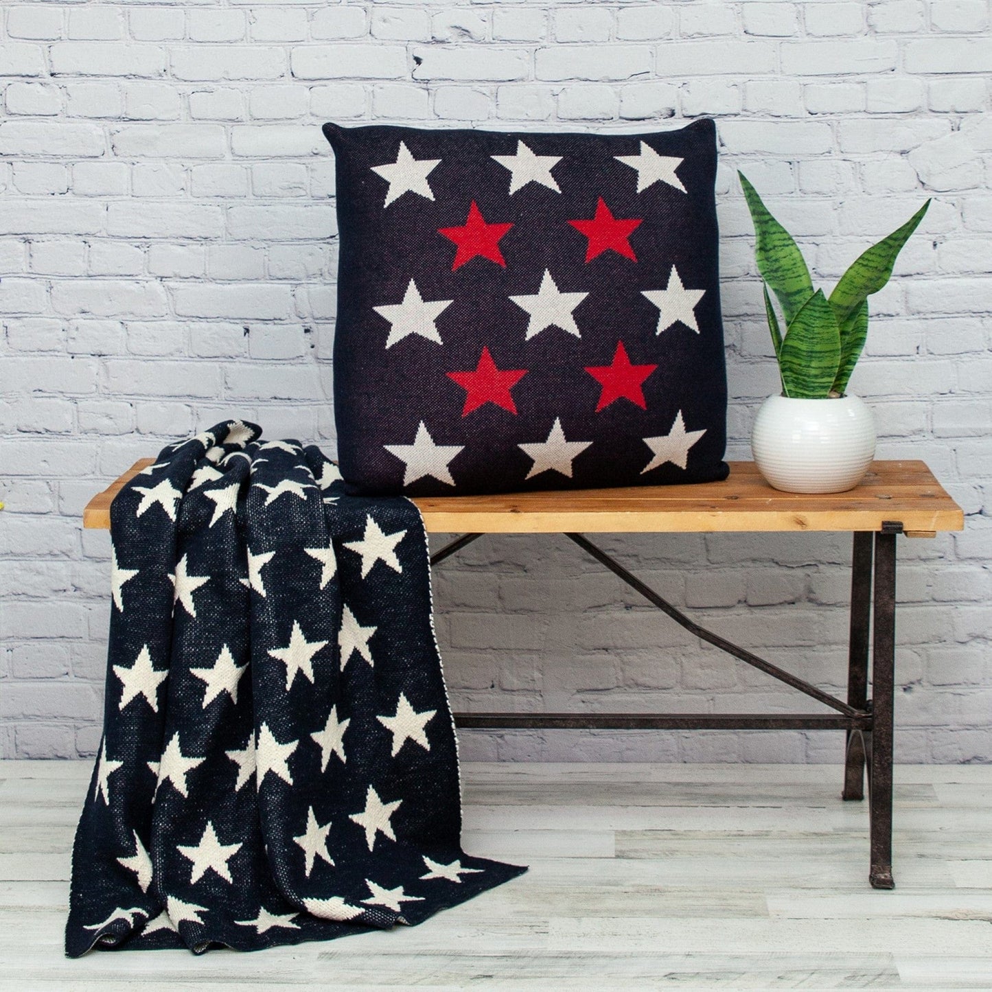 20" Black and White Cotton Throw Pillow - Homeroots - Flyclothing LLC
