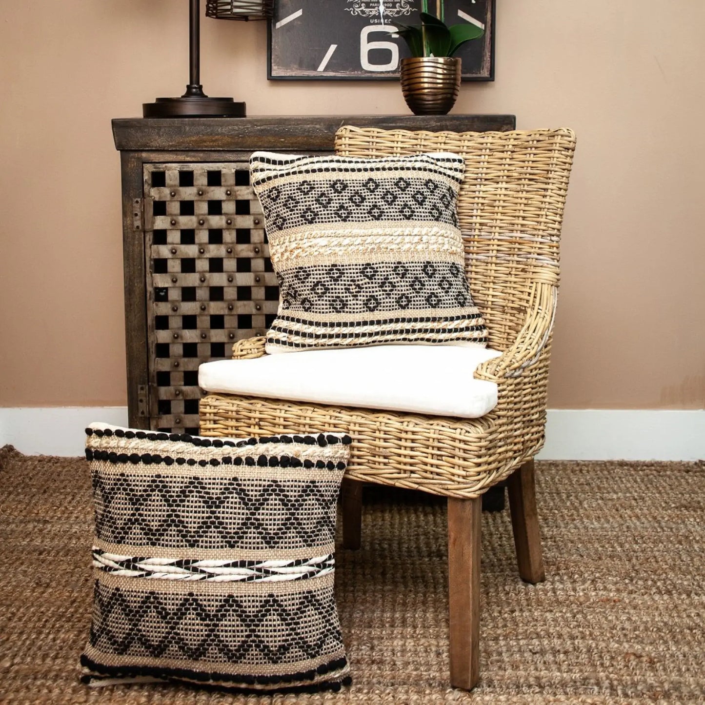 Black And Sand Woven Decorative Pillow - Homeroots - Flyclothing LLC