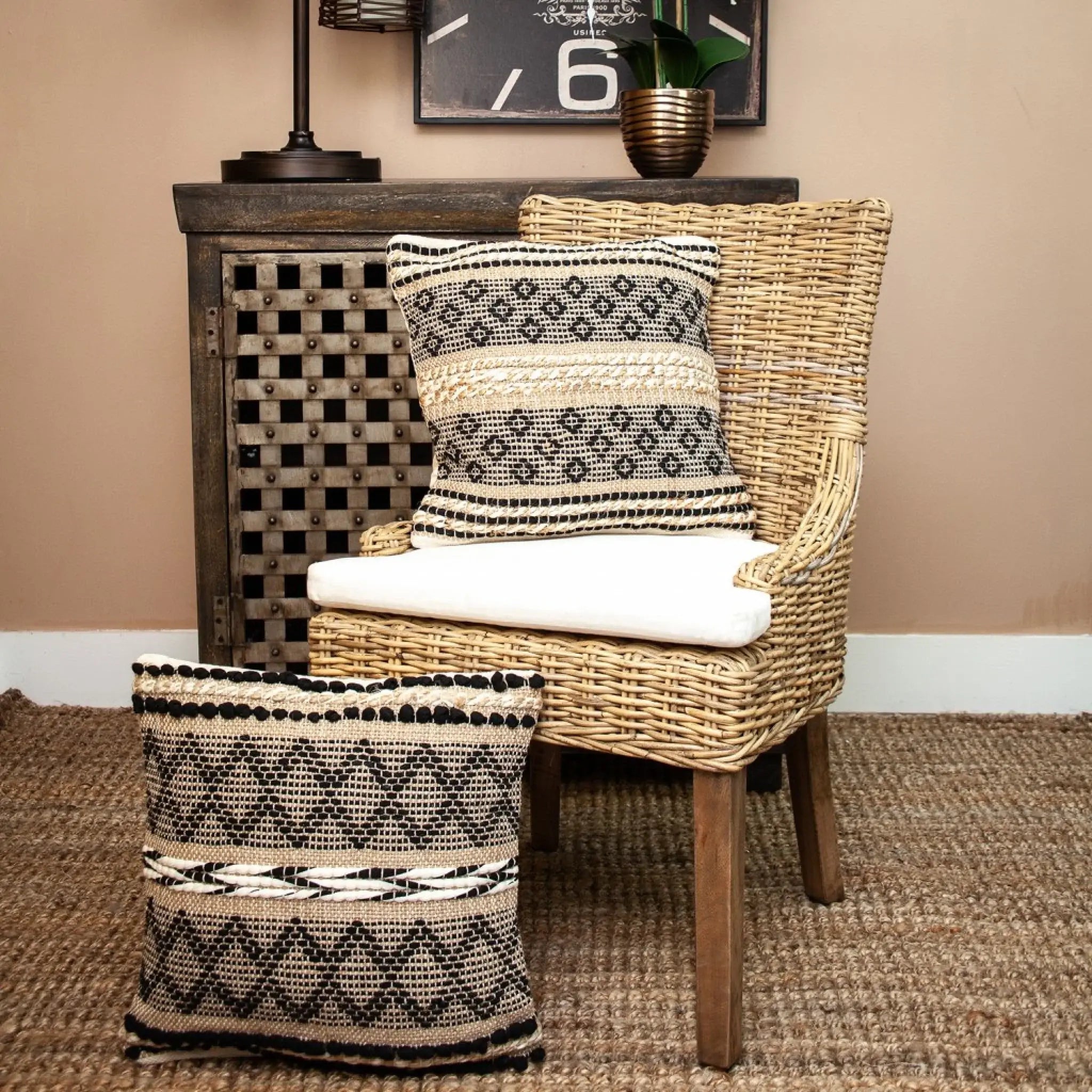 Black And Sand Woven Decorative Pillow - Homeroots - Flyclothing LLC