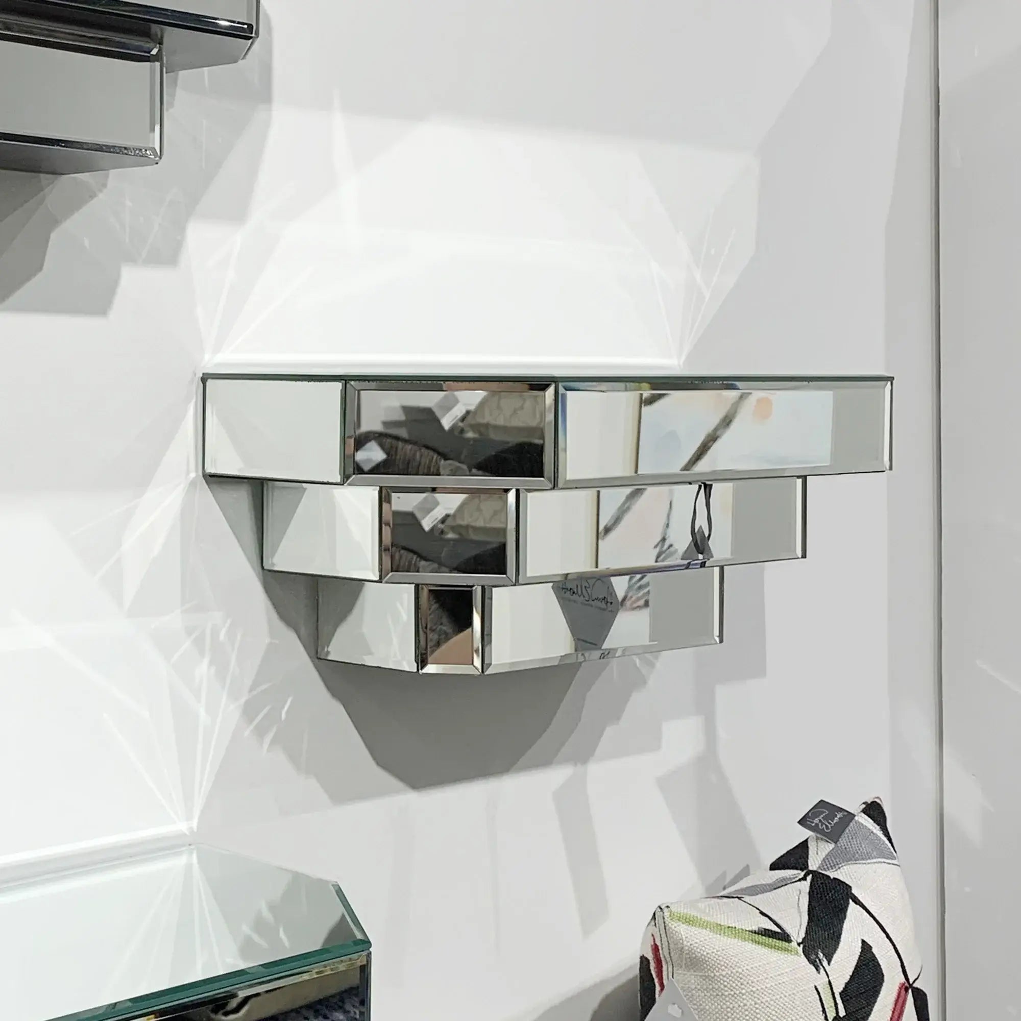 Contemporary Floating Mirrored Glass Stepped Shelf - Homeroots - Flyclothing LLC