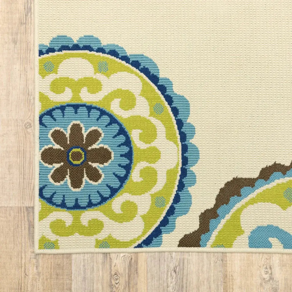 Green and Ivory Floral Indoor Outdoor Area Rug - Homeroots - Flyclothing LLC