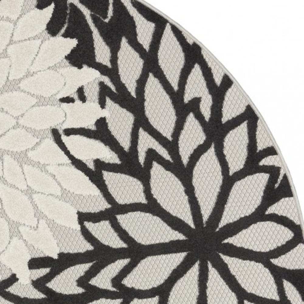 4' Round Black And White Round Floral Indoor Outdoor Area Rug - Homeroots - Flyclothing LLC