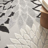 4' Round Black And White Round Floral Indoor Outdoor Area Rug - Homeroots - Flyclothing LLC