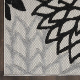 6' X 9' Black And White Floral Indoor Outdoor Area Rug - Homeroots - Flyclothing LLC