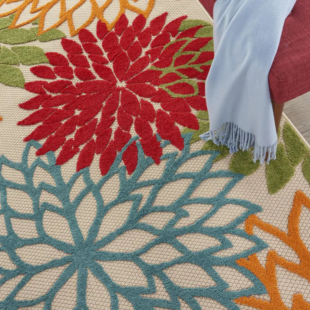 4' X 6' Green And Ivory Floral Indoor Outdoor Area Rug - Homeroots - Flyclothing LLC