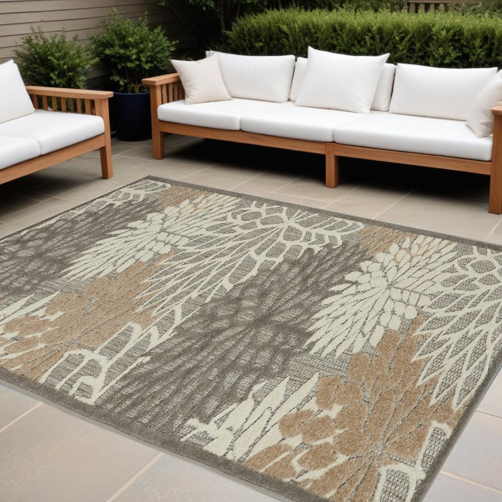 6' X 9' Gray And Ivory Floral Indoor Outdoor Area Rug - Homeroots