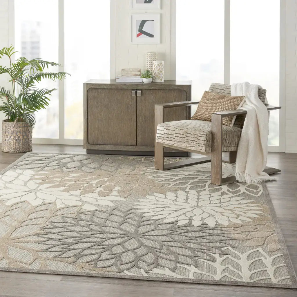 8' X 11' Gray And Ivory Floral Indoor Outdoor Area Rug - Homeroots - Flyclothing LLC