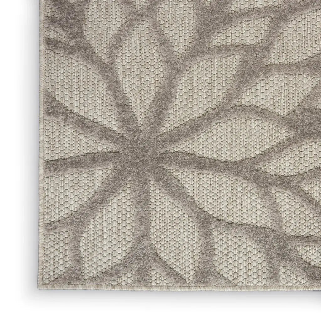 7' X 10' Gray Floral Indoor Outdoor Area Rug - Homeroots - Flyclothing LLC