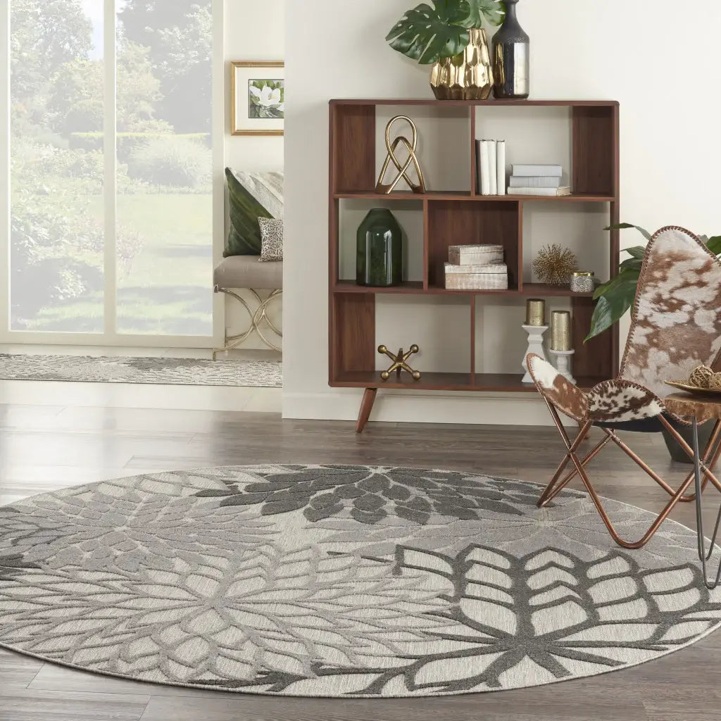 8' Round Gray Round Floral Indoor Outdoor Area Rug - Homeroots - Flyclothing LLC