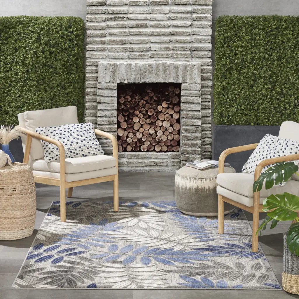 5' X 7' Blue And Gray Floral Stain Resistant Indoor Outdoor Area Rug - Homeroots - Flyclothing LLC
