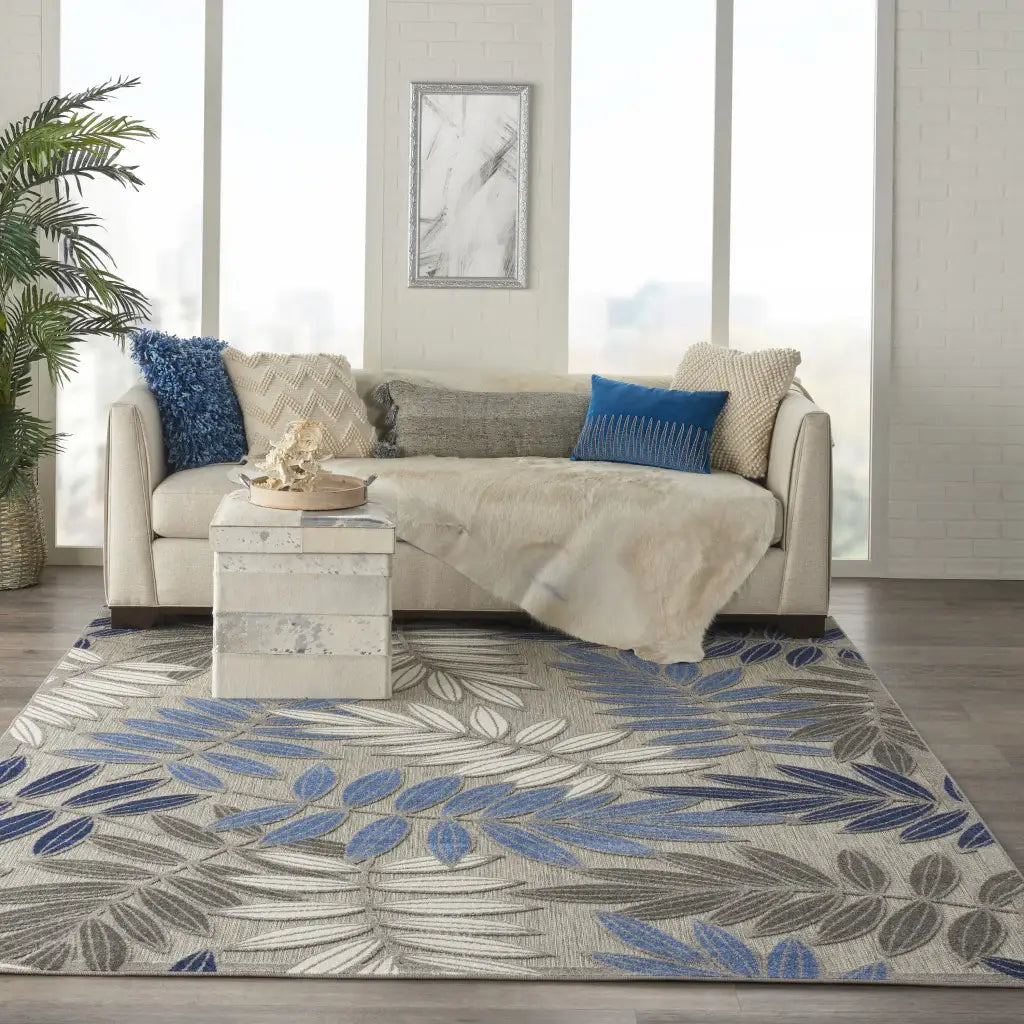 7' X 10' Blue And Gray Round Floral Stain Resistant Indoor Outdoor Area Rug - Homeroots - Flyclothing LLC