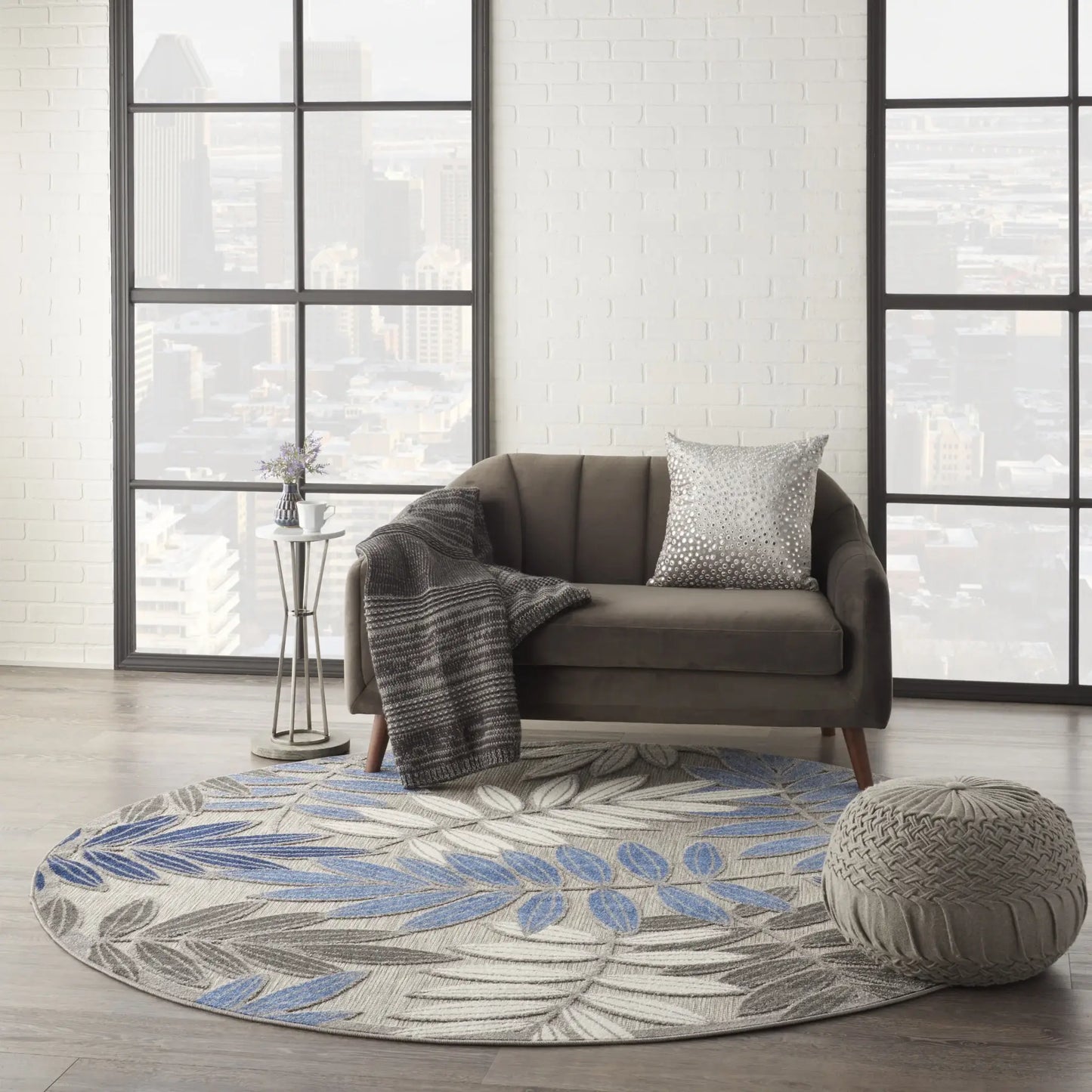 8' Round Blue And Gray Round Floral Indoor Outdoor Area Rug - Homeroots - Flyclothing LLC