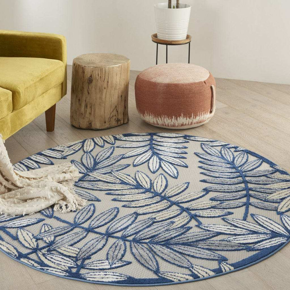 5' Round Ivory And Blue Round Floral Indoor Outdoor Area Rug - Homeroots - Flyclothing LLC
