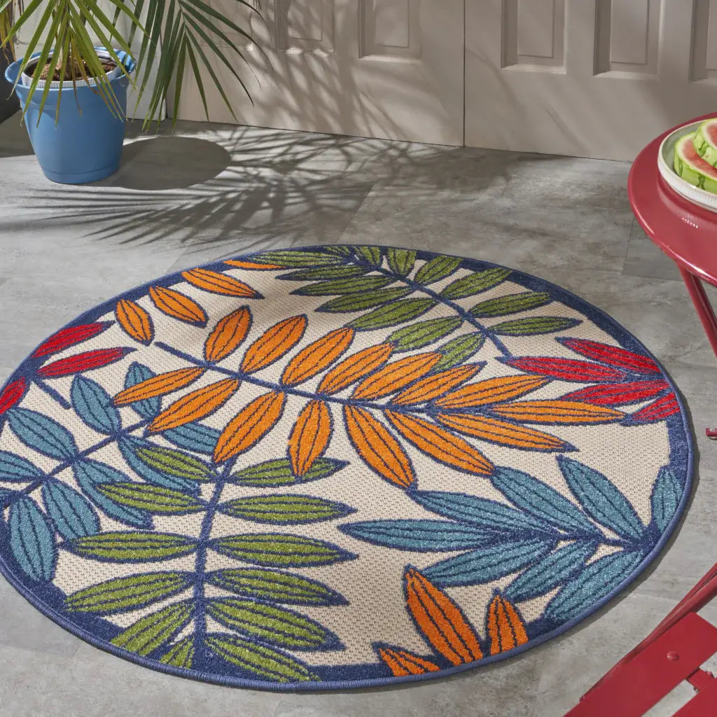 5' Round Ivory And Blue Round Floral Indoor Outdoor Area Rug - Homeroots - Flyclothing LLC