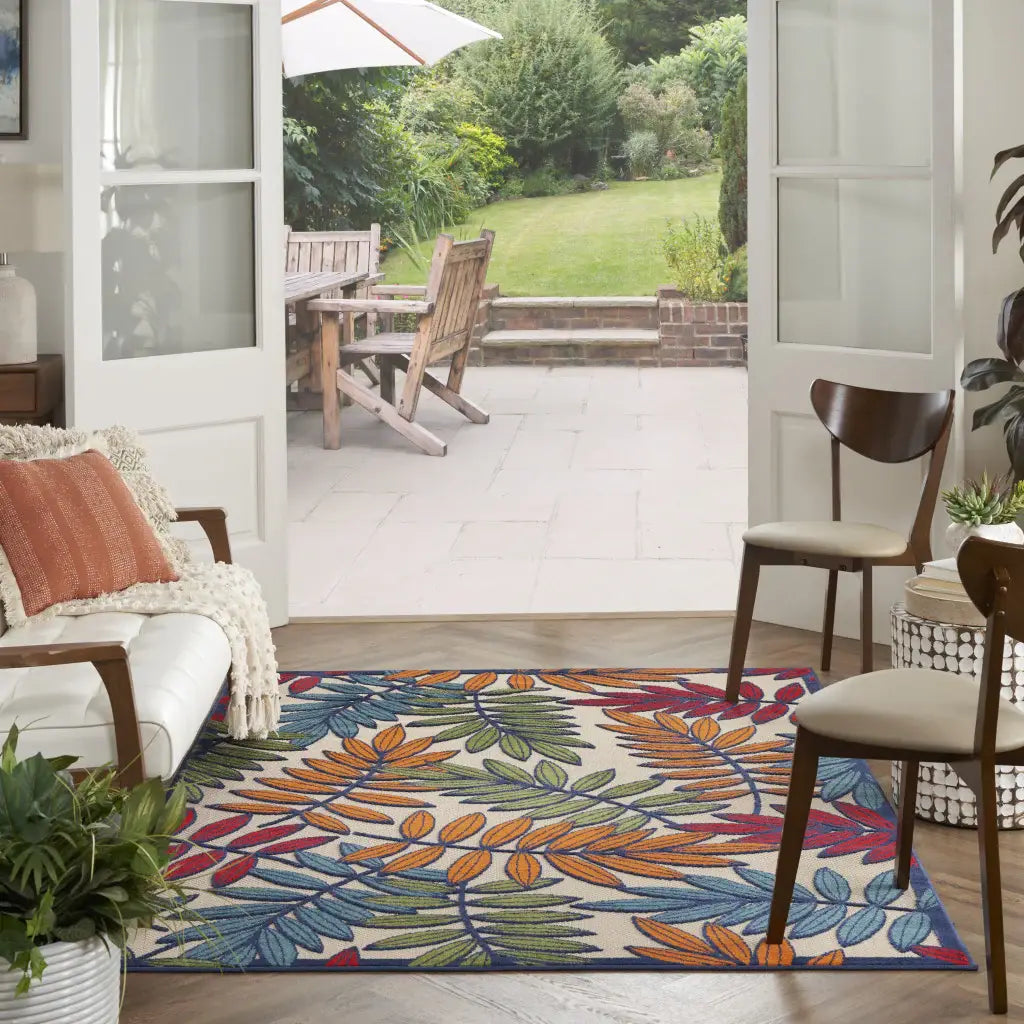 6' X 9' Ivory And Blue Floral Indoor Outdoor Area Rug - Homeroots - Flyclothing LLC