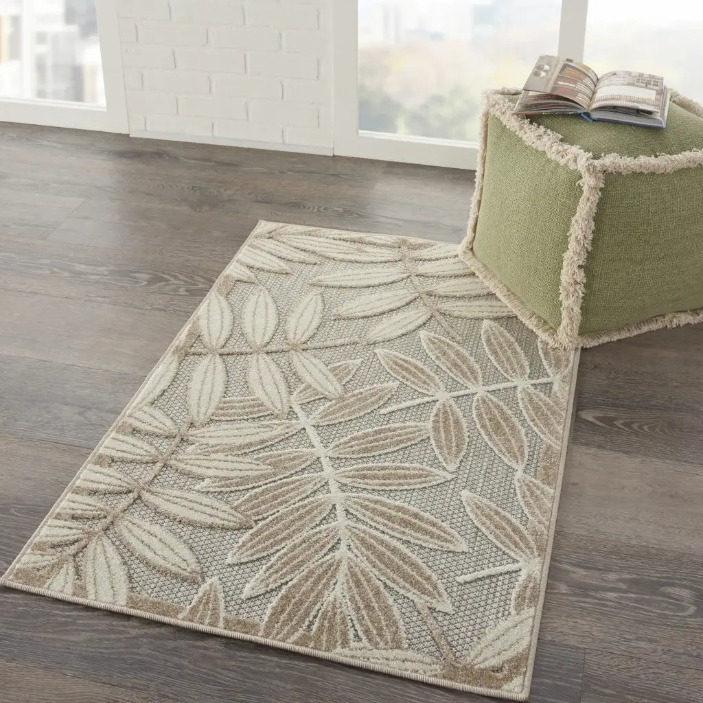 3' X 4' Gray And Ivory Floral Indoor Outdoor Area Rug - Homeroots - Flyclothing LLC