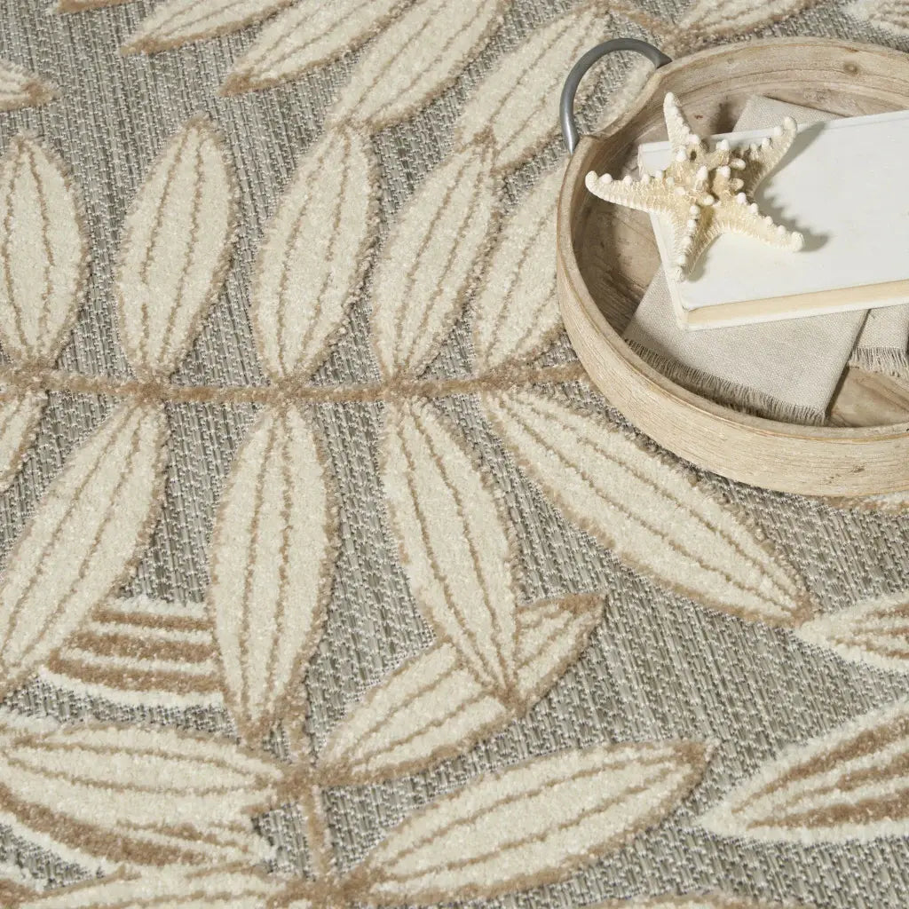 5' X 8' Gray And Ivory Floral Indoor Outdoor Area Rug - Homeroots - Flyclothing LLC