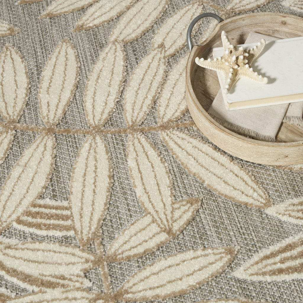 5' X 8' Gray And Ivory Floral Indoor Outdoor Area Rug - Homeroots - Flyclothing LLC