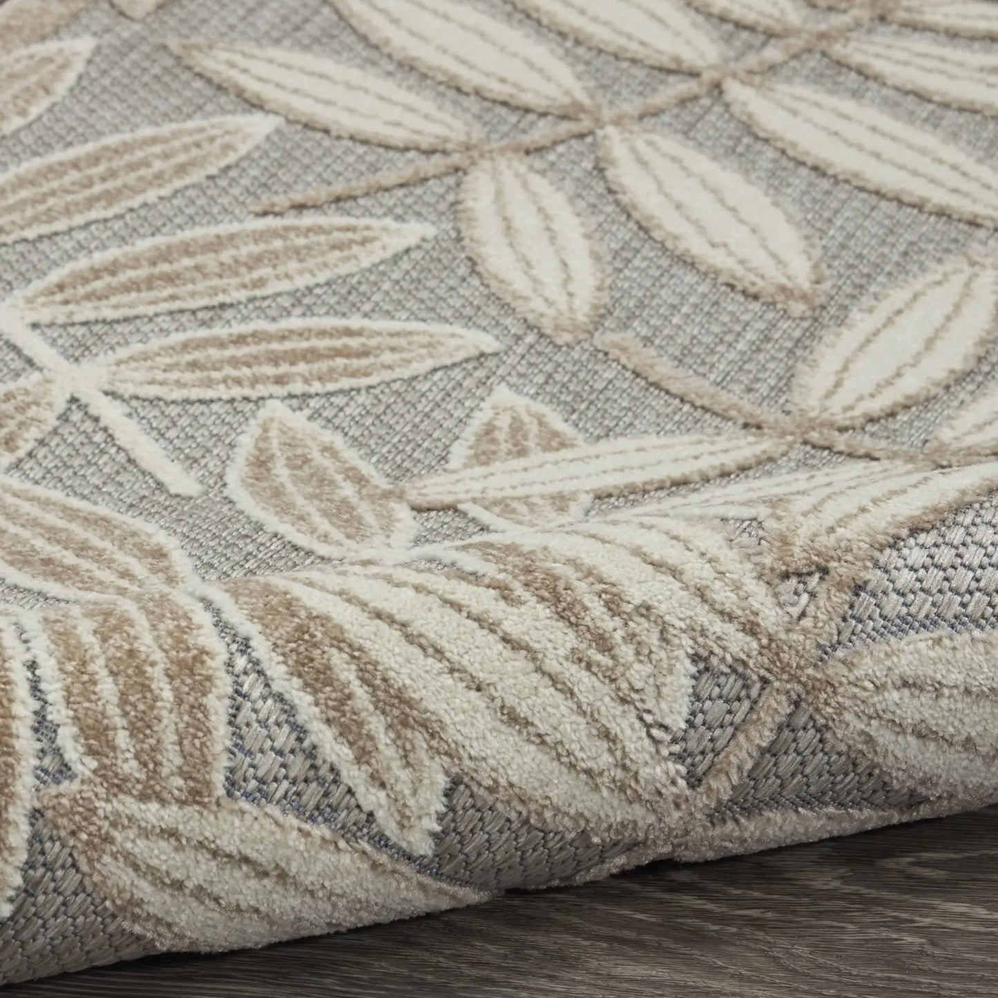 5' X 8' Gray And Ivory Floral Indoor Outdoor Area Rug - Homeroots - Flyclothing LLC