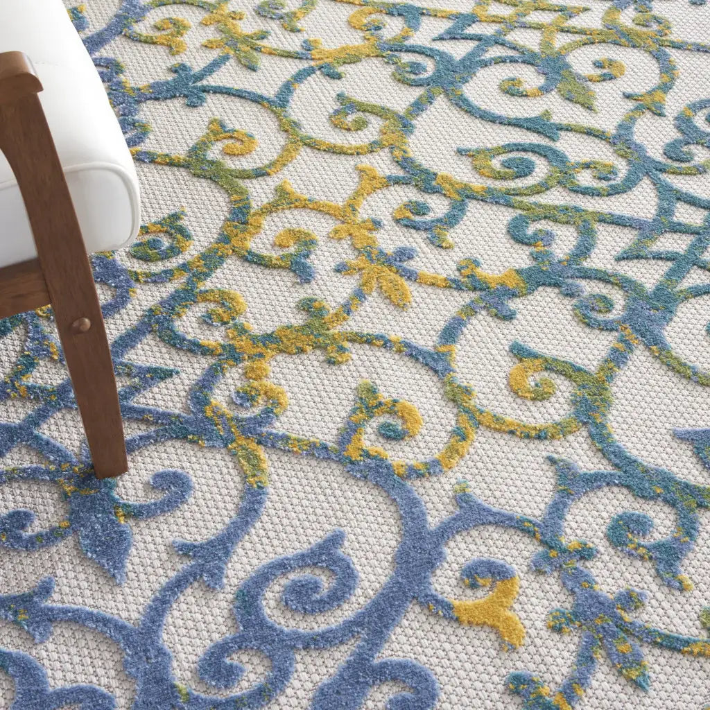 7' X 10' Ivory And Blue Floral Indoor Outdoor Area Rug - Homeroots - Flyclothing LLC