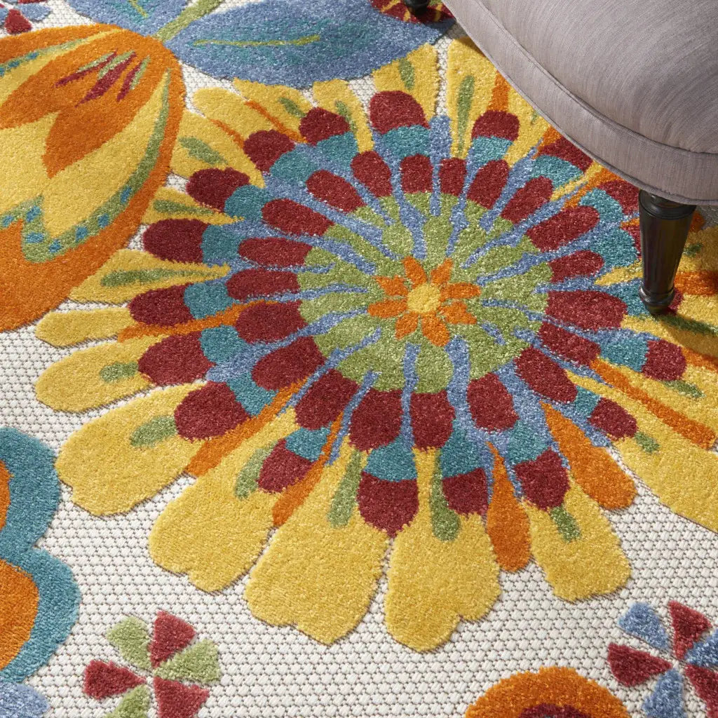 5' Round Yellow And Ivory Round Floral Indoor Outdoor Area Rug - Homeroots - Flyclothing LLC