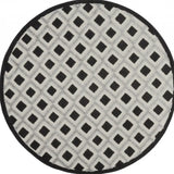 4' Round Black And White Round Geometric Indoor Outdoor Area Rug - Homeroots - Flyclothing LLC