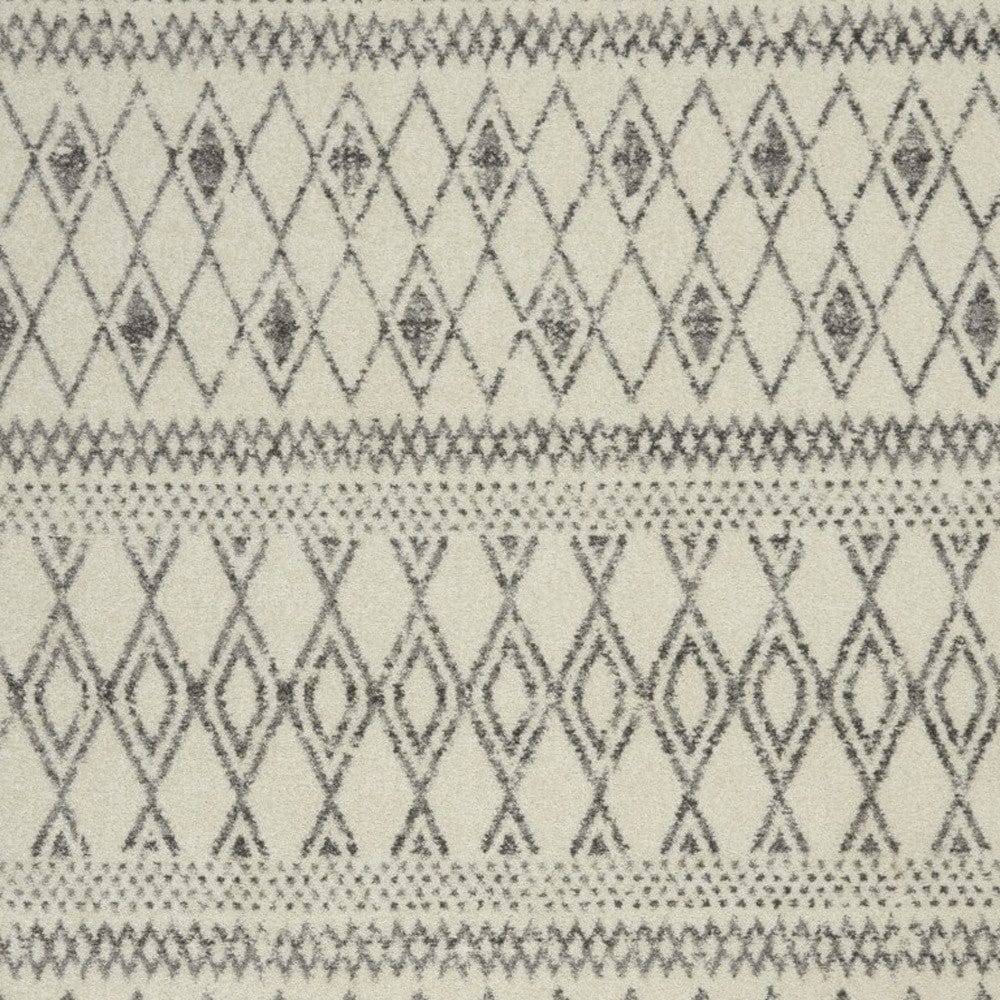 5' X 7' Gray Geometric Berber Power Loom Area Rug - Homeroots
