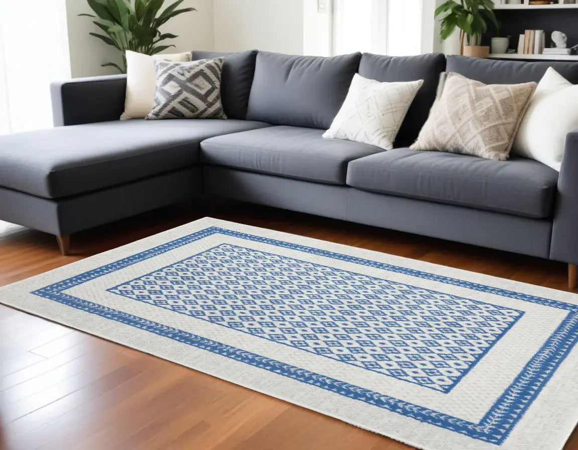 6' X 9' Navy Blue Geometric Dhurrie Area Rug - Homeroots - Flyclothing LLC