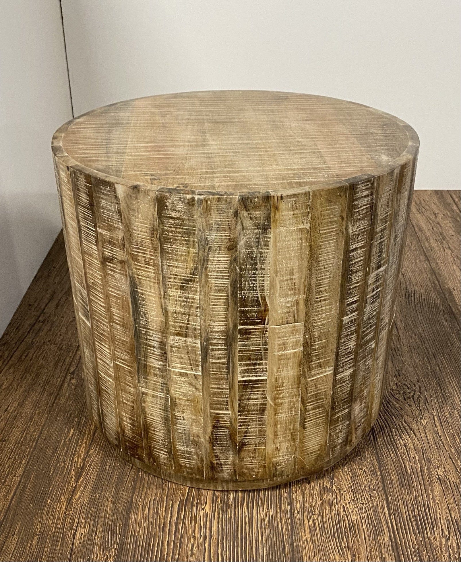 20" Beige Solid Wood Round End Table - Homeroots - Flyclothing LLC