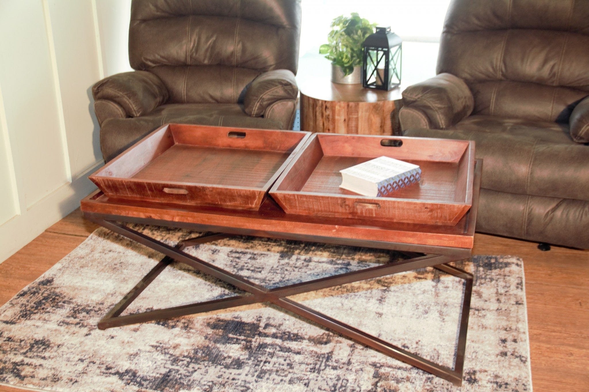 27" Brown And Black Solid Wood Coffee Table - Homeroots - Flyclothing LLC