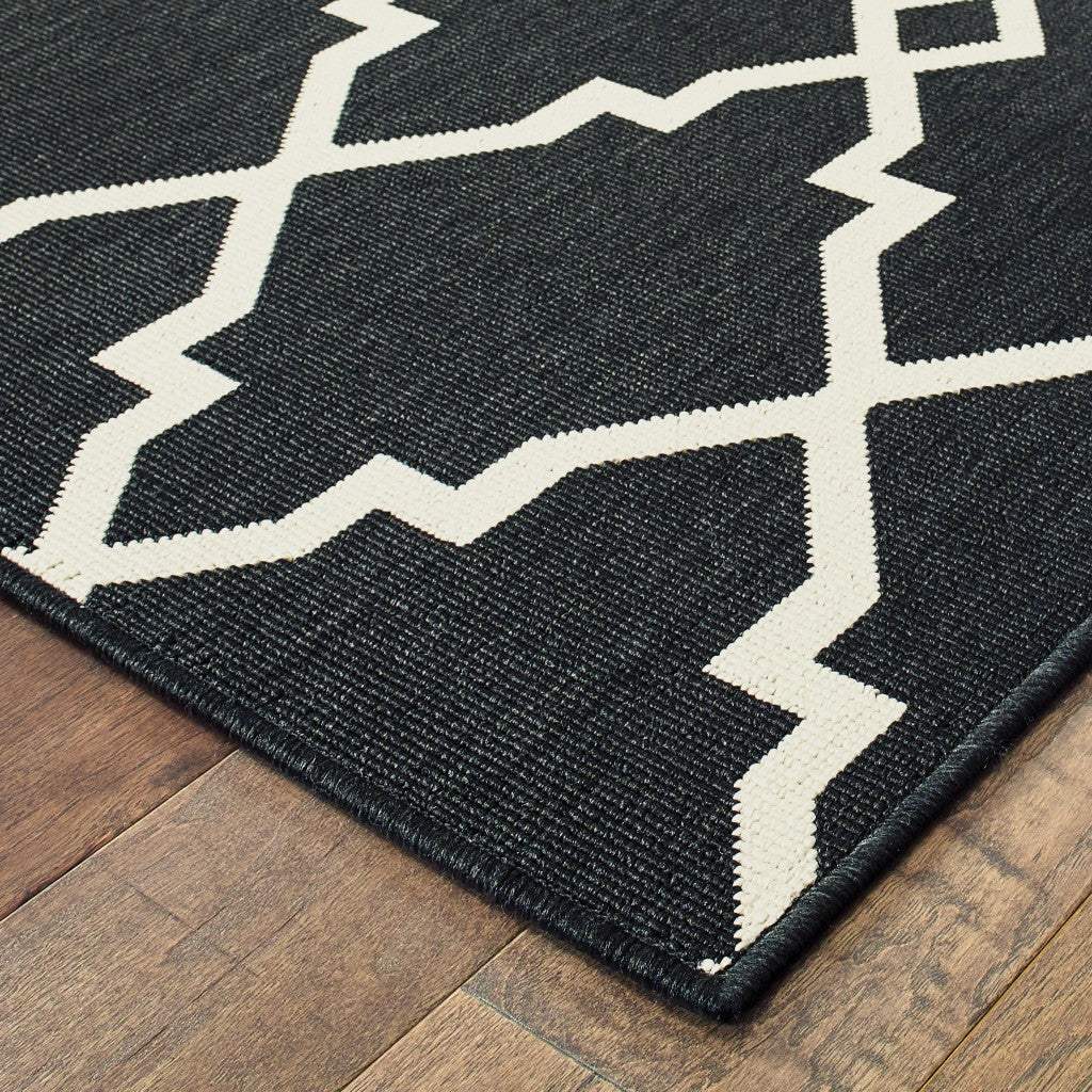 8' X 8' Black and Ivory Indoor Outdoor Area Rug - Homeroots - Flyclothing LLC