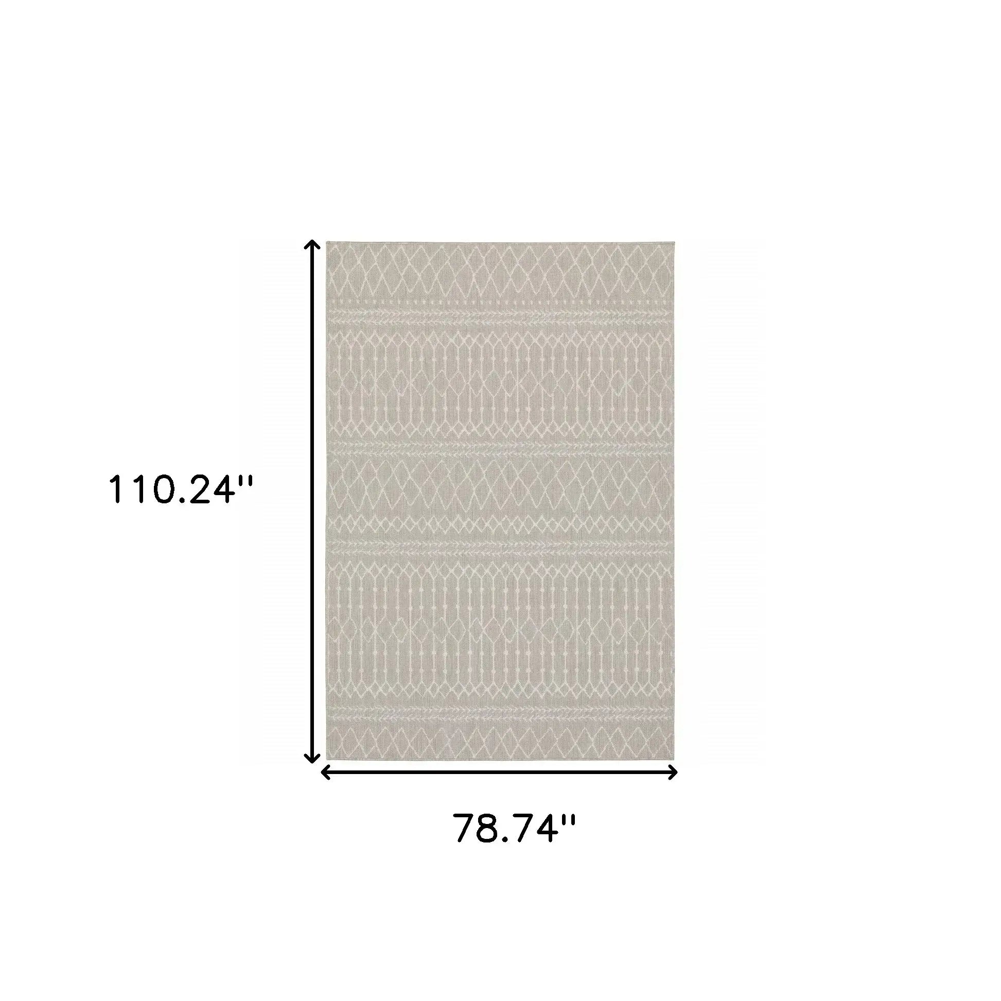7' X 9' Gray and Ivory Indoor Outdoor Area Rug - Homeroots - Flyclothing LLC