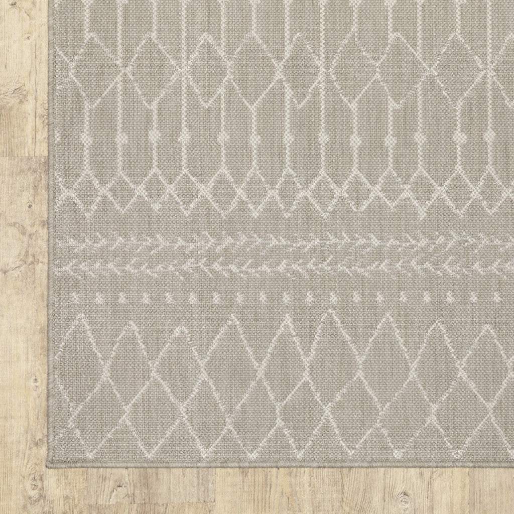 10' X 13' Gray and Ivory Indoor Outdoor Area Rug - Homeroots - Flyclothing LLC