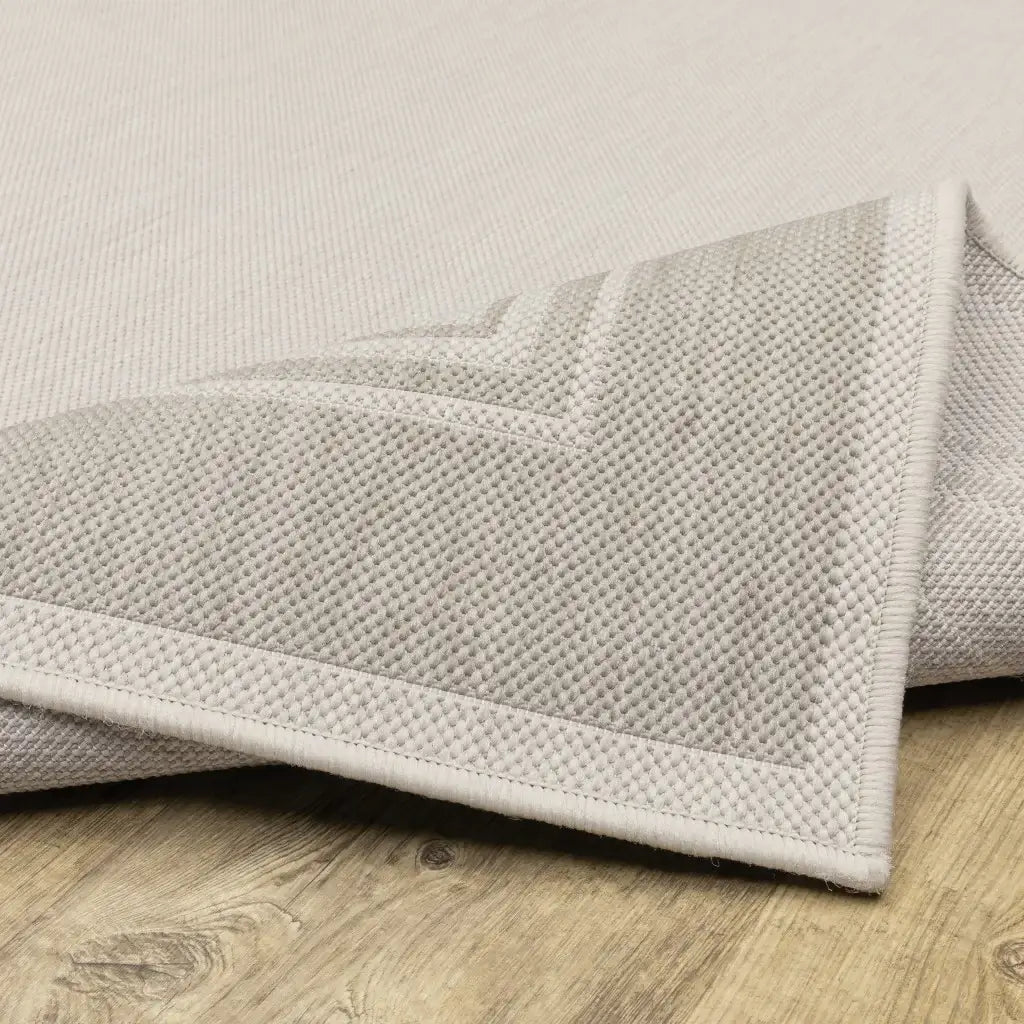 7' X 9' Gray and Ivory Indoor Outdoor Area Rug - Homeroots - Flyclothing LLC