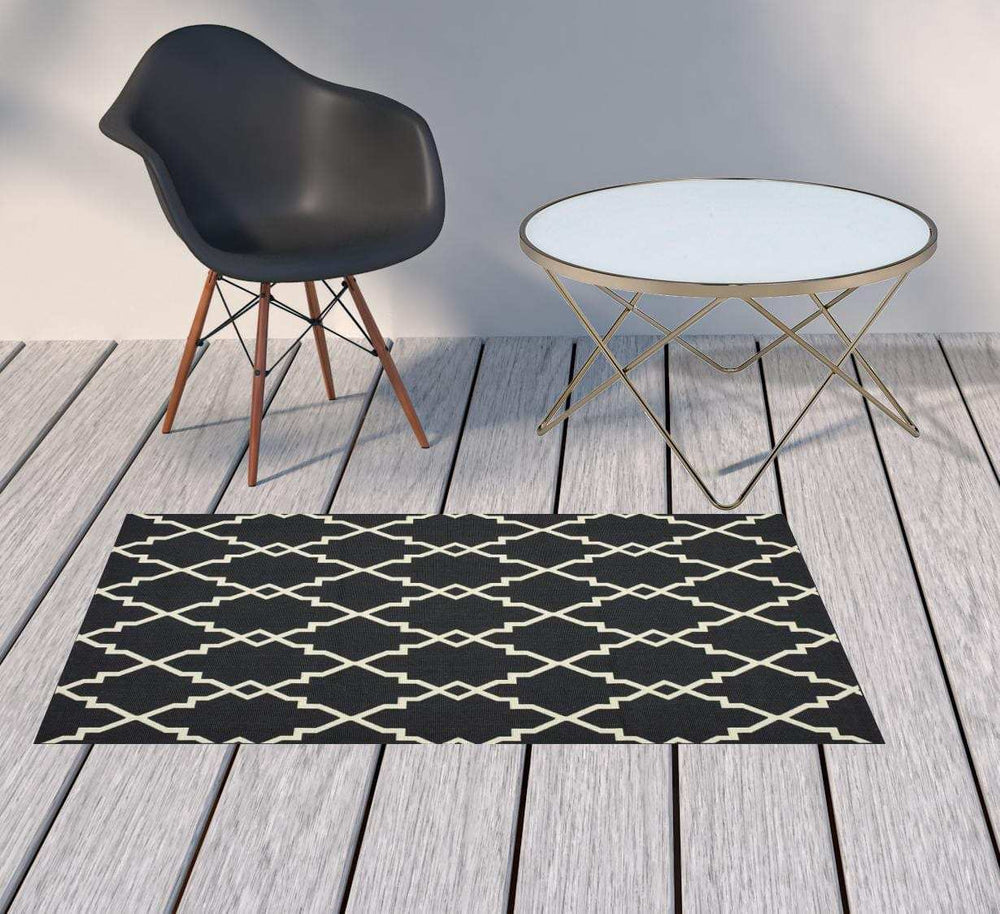 2' X 4' Black and Ivory Indoor Outdoor Area Rug - Homeroots - Flyclothing LLC