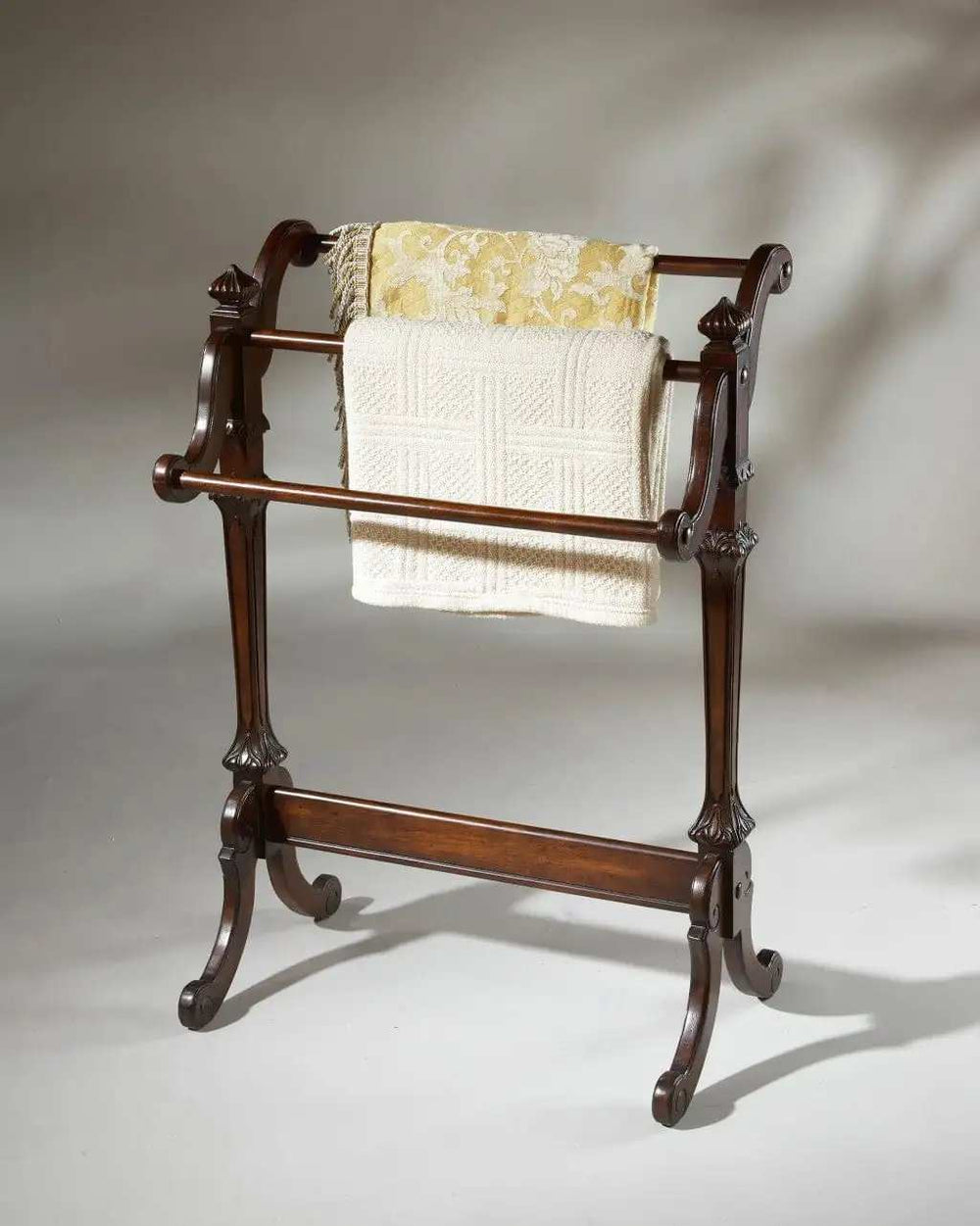 Deep Cherry Vintage Blanket Stand - Homeroots - Flyclothing LLC