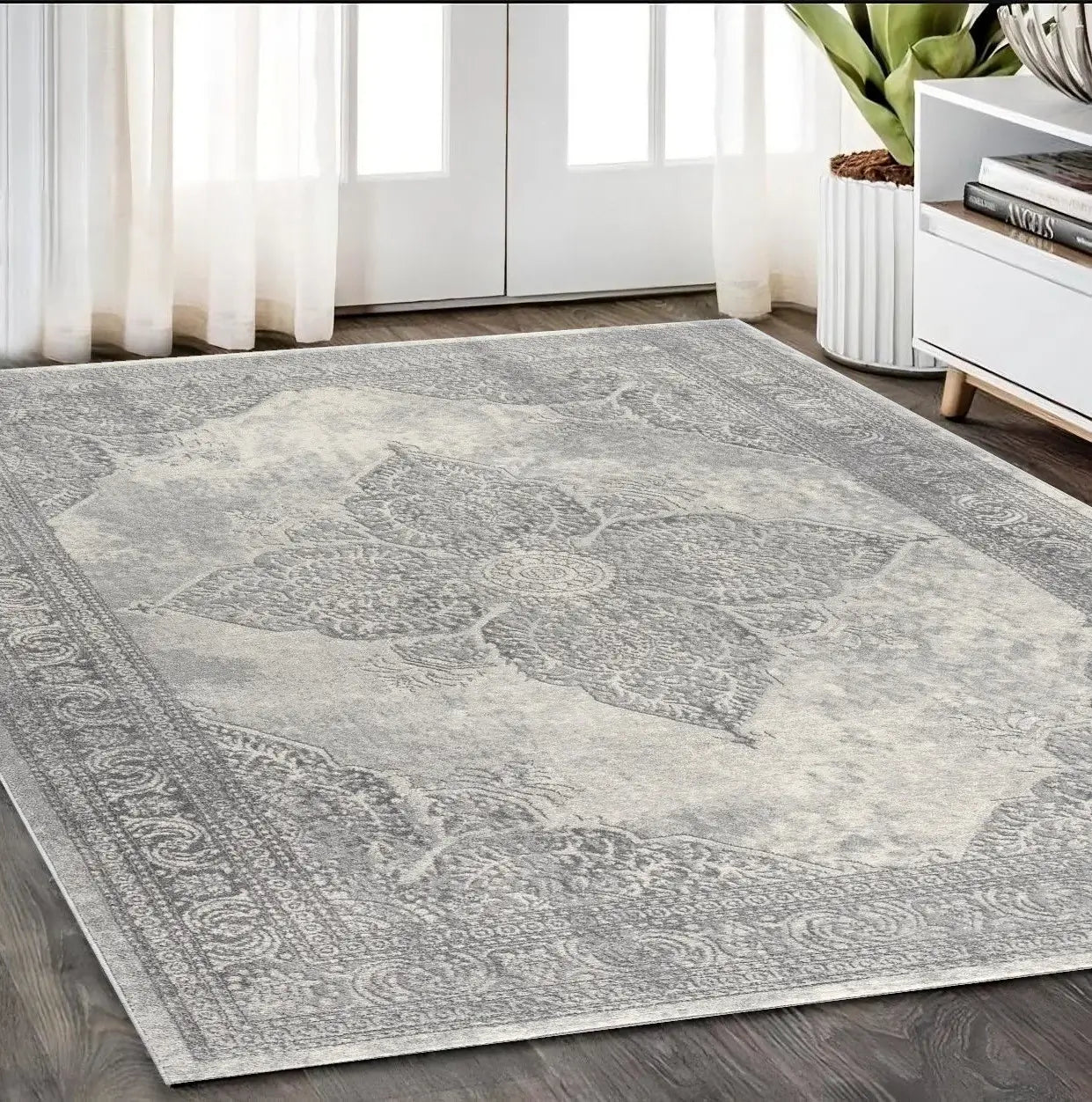 5' X 8' Gray Distressed Medallion Area Rug - Homeroots - Flyclothing LLC