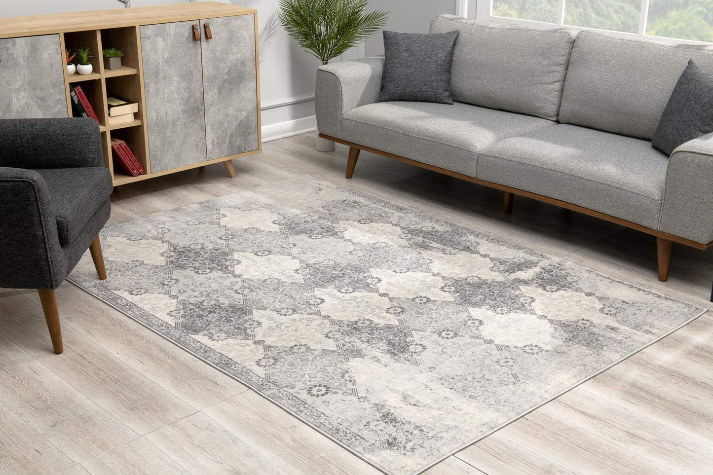 5' X 8' Gray Distressed Trellis Pattern Area Rug - Homeroots - Flyclothing LLC