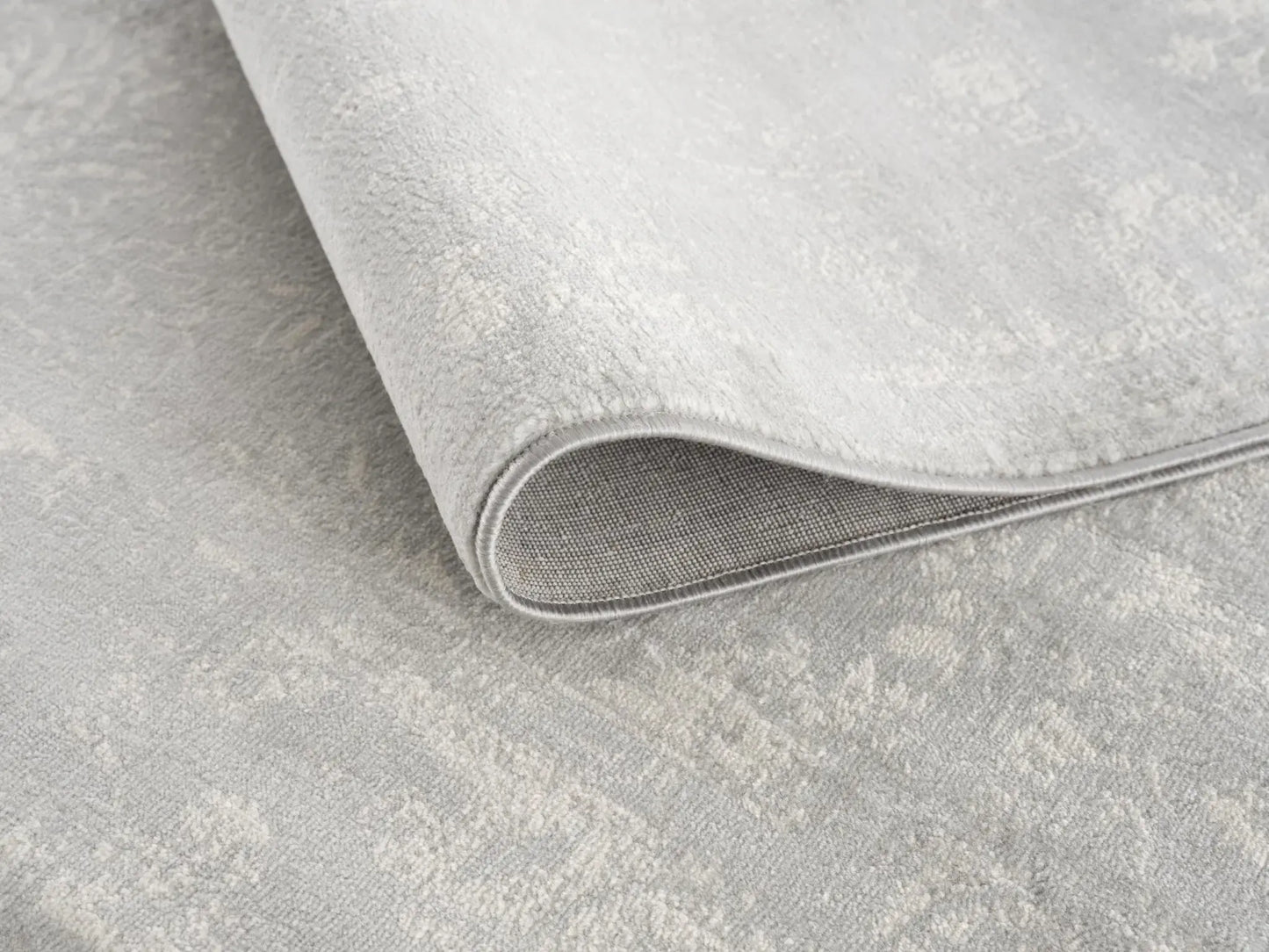 4' X 6' Modern Gray Distressed Area Rug - Homeroots - Flyclothing LLC
