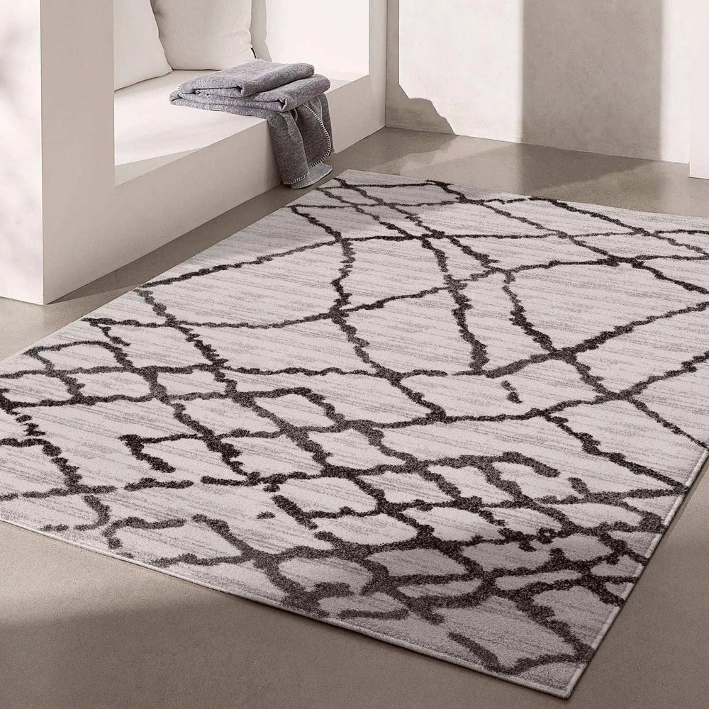 4' X 6' Gray And Black Modern Abstract Area Rug - Homeroots - Flyclothing LLC