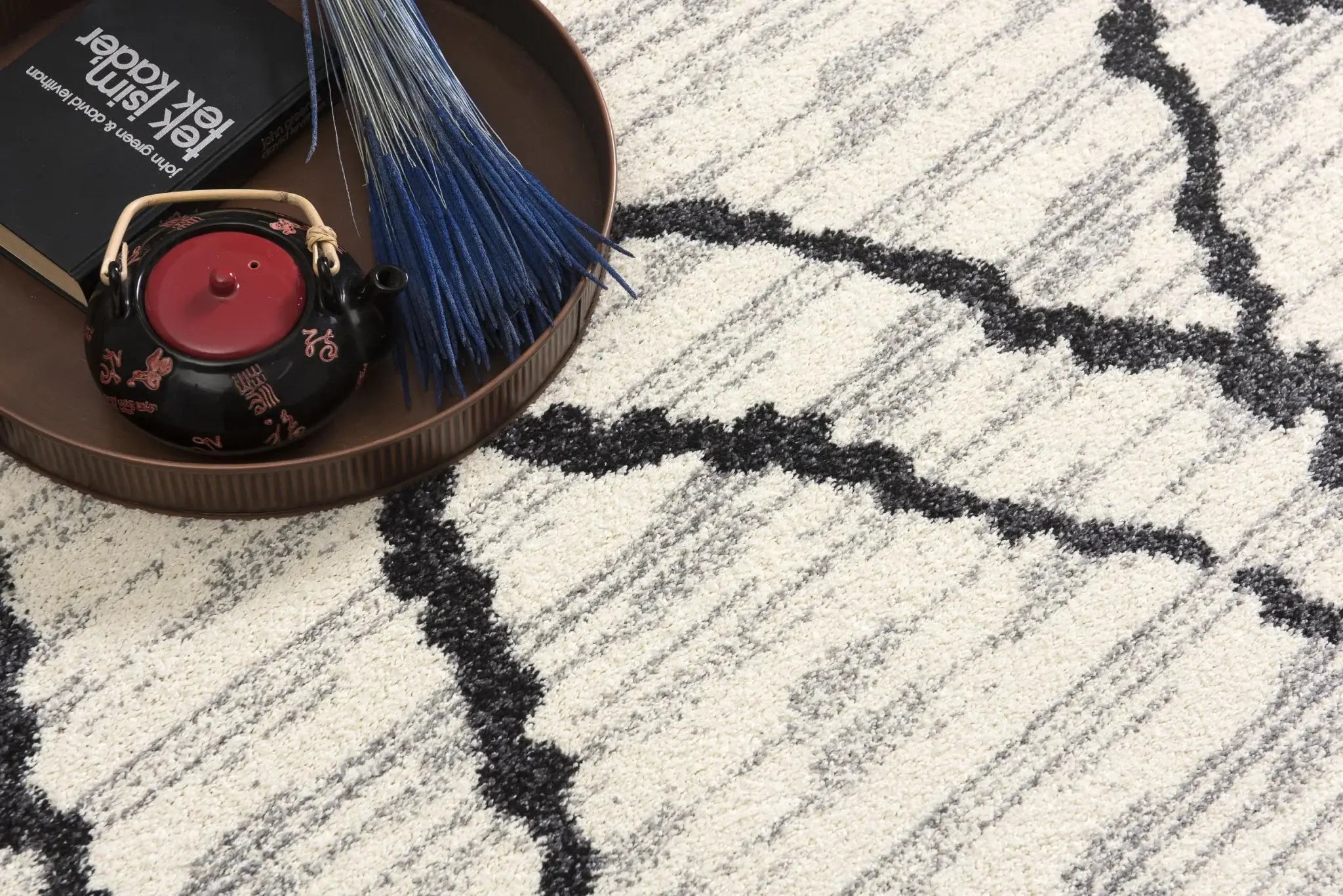 4' X 6' Gray And Black Modern Abstract Area Rug - Homeroots - Flyclothing LLC