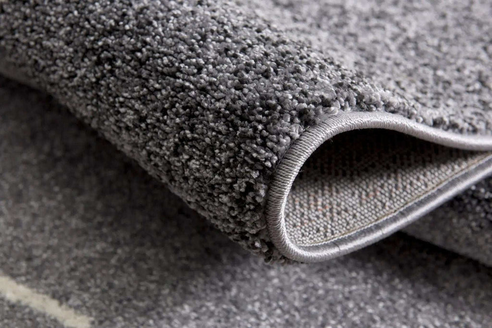 4' X 6' Gray Modern Geometric Area Rug - Homeroots - Flyclothing LLC