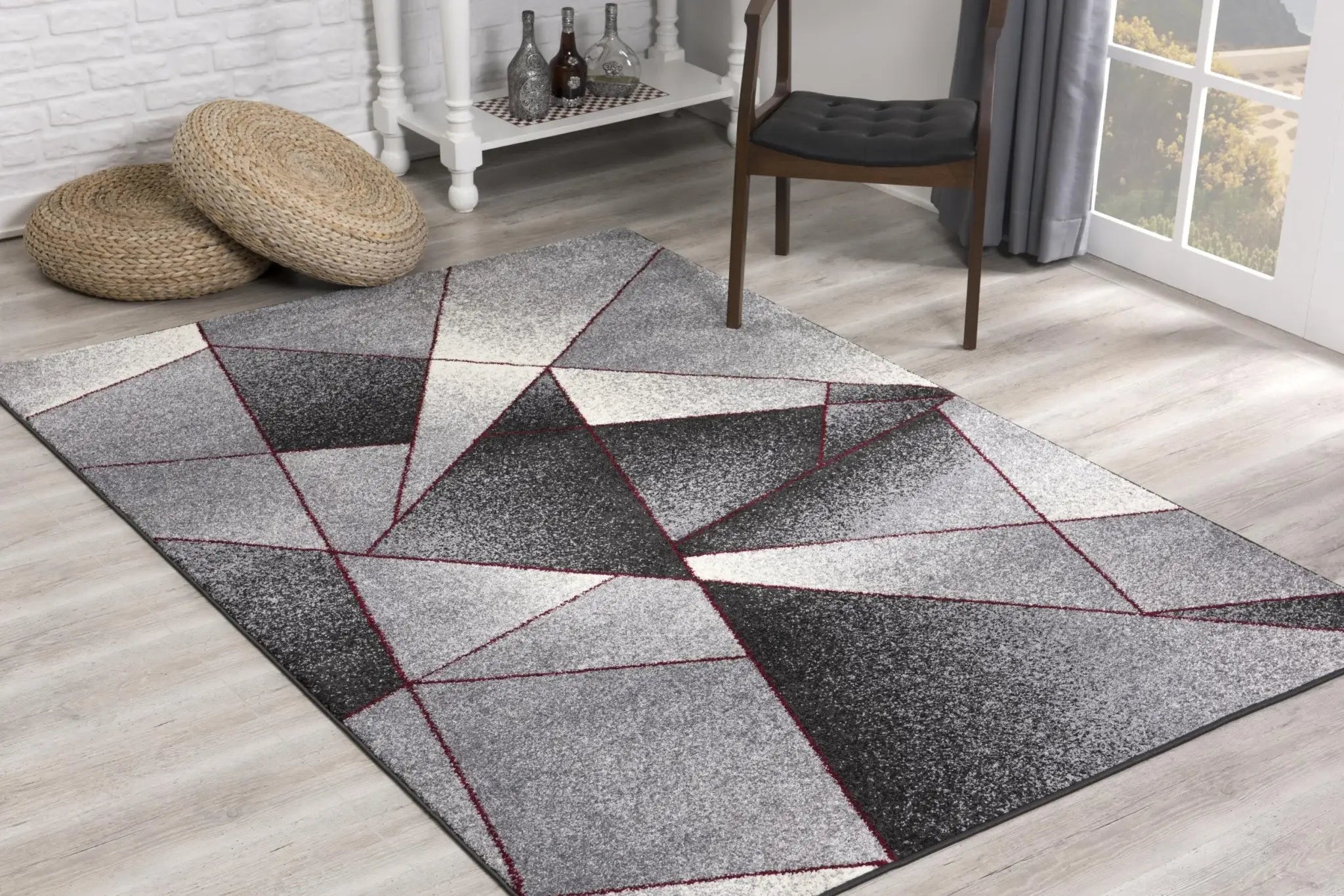 4' X 6' Grey Red Geometric Area Rug - Homeroots - Flyclothing LLC