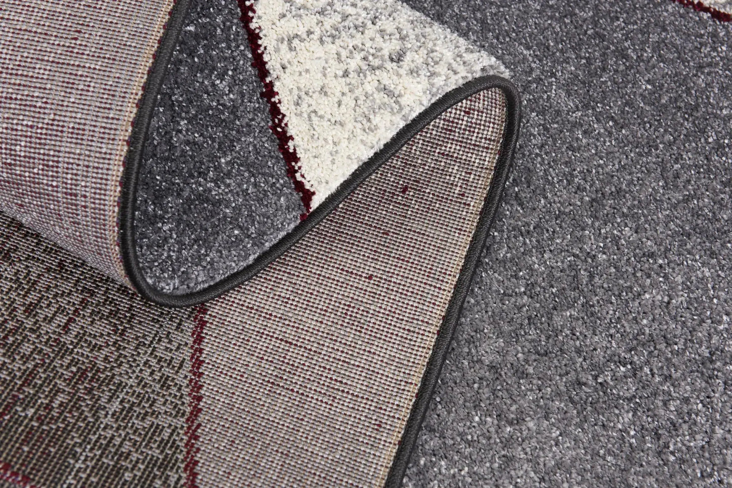 4' X 6' Grey Red Geometric Area Rug - Homeroots - Flyclothing LLC